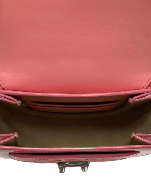 MCM（エムシーエム）MCM (エムシーエム) パトリシア 2WAYエナメルショルダーバッグ ピンクの古着・服飾アイテム