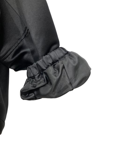 i Dea Luce（イデア ルーチェ）i Dea Luce (イデア ルーチェ) カラーレスサテンジップジャケット ブラック サイズ:38の古着・服飾アイテム