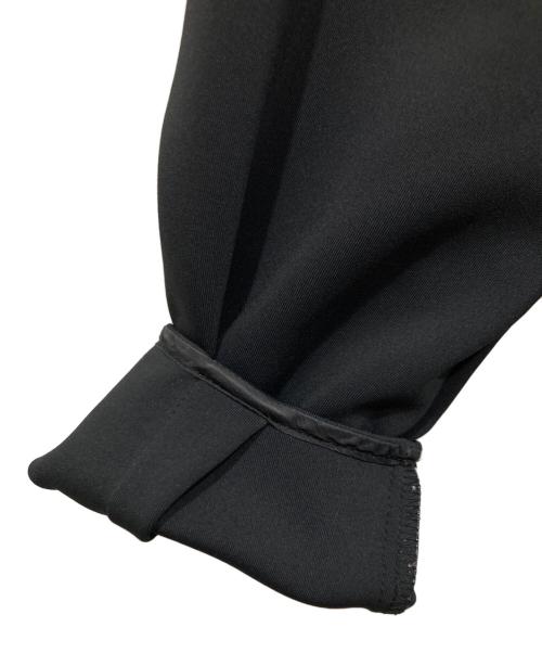 UNITED ARROWS（ユナイテッドアローズ）UNITED ARROWS (ユナイテッドアローズ) パールモチーフキーネックブラウス ブラック サイズ:36の古着・服飾アイテム