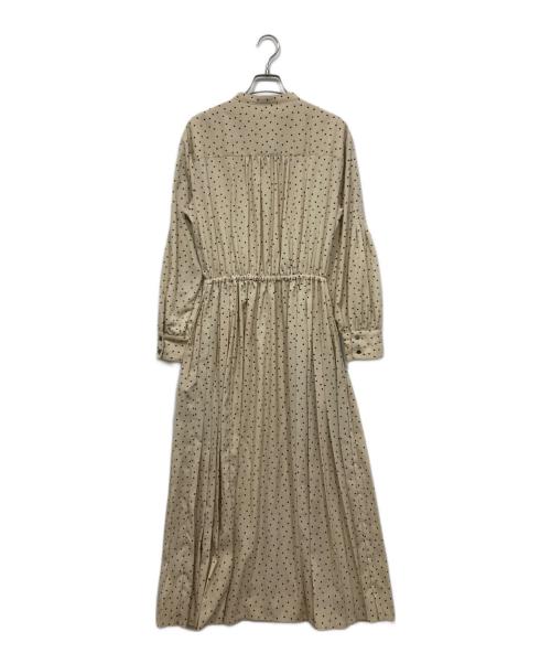 SHIPS（シップス）SHIPS (シップス) ドット/花柄 バンドカラー サイド プリーツ ワンピース アイボリー サイズ:Mの古着・服飾アイテム