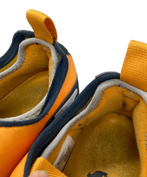 NIKE（ナイキ）NIKE (ナイキ) ローカットスニーカー / Women's Air Max SNDR イエロー / Canyon Gold and Deep Ocean サイズ:26.5の古着・服飾アイテム