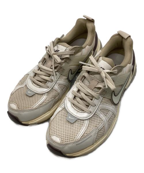 NIKE（ナイキ）NIKE (ナイキ) ローカットスニーカー / NIKE W V2K RUN LT OREWOOD BRN/LIGHT BONE-KHAKI-EARTH ベージュ サイズ:27.5cmの古着・服飾アイテム
