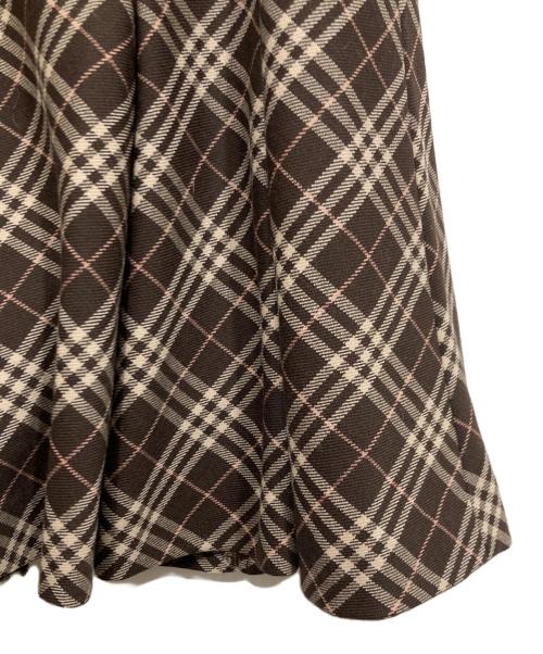 BURBERRY BLUE LABEL（バーバリーロンドンブルーレーベル）BURBERRY BLUE LABEL (バーバリーロンドンブルーレーベル) チェックフレアスカート ブラウン サイズ:36の古着・服飾アイテム