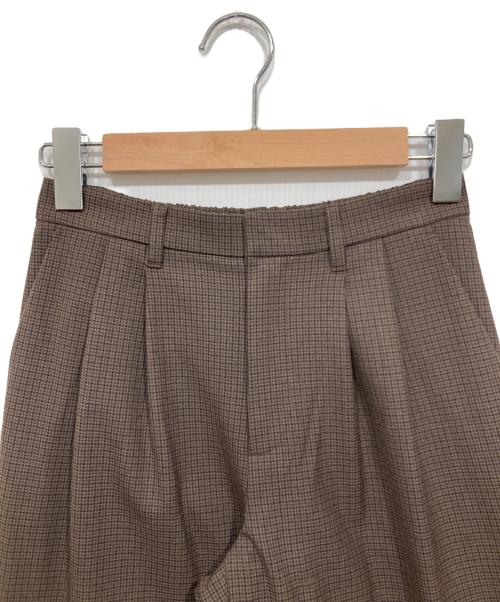 MACKINTOSH PHILOSOPHY（マッキントッシュ フィロソフィー）MACKINTOSH PHILOSOPHY (マッキントッシュ フィロソフィー) ブラッシュドライニングテーパードパンツ ブラウン サイズ:36 未使用品の古着・服飾アイテム