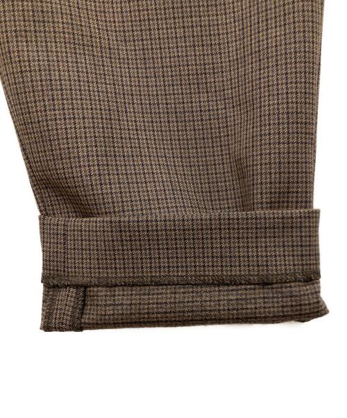 MACKINTOSH PHILOSOPHY（マッキントッシュ フィロソフィー）MACKINTOSH PHILOSOPHY (マッキントッシュ フィロソフィー) ブラッシュドライニングテーパードパンツ ブラウン サイズ:36 未使用品の古着・服飾アイテム