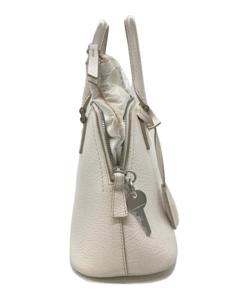 Maison Margiela（メゾンマルジェラ）Maison Margiela (メゾンマルジェラ) 2WAYバッグ ホワイトの古着・服飾アイテム