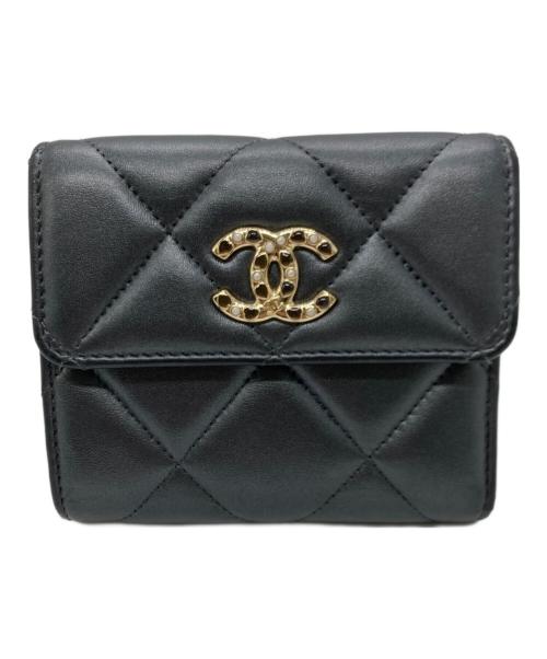 CHANEL（シャネル）CHANEL (シャネル) スモールフラップウォレット/マトラッセ メタリックグレーの古着・服飾アイテム