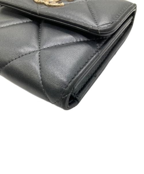CHANEL（シャネル）CHANEL (シャネル) スモールフラップウォレット/マトラッセ メタリックグレーの古着・服飾アイテム