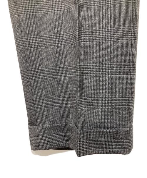 NEWYORKER（ニューヨーカー）NEWYORKER (ニューヨーカー) 1タックスラックス グレー サイズ:88.5cm (W35)の古着・服飾アイテム