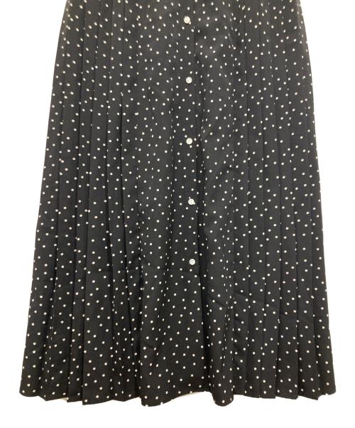 SHIPS（シップス）SHIPS (シップス) ドットサイド プリーツ フレンチスリーブ ワンピース ブラック サイズ:Mの古着・服飾アイテム