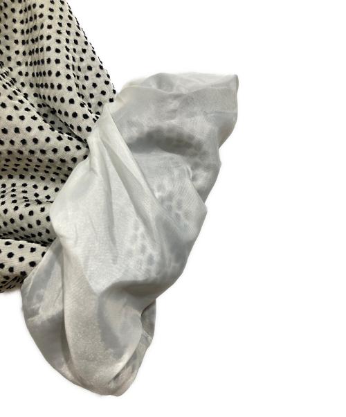 OHGA（オオガ）OHGA (オオガ) バルーン半袖ブラウス ホワイト×ブラック サイズ:Fの古着・服飾アイテム