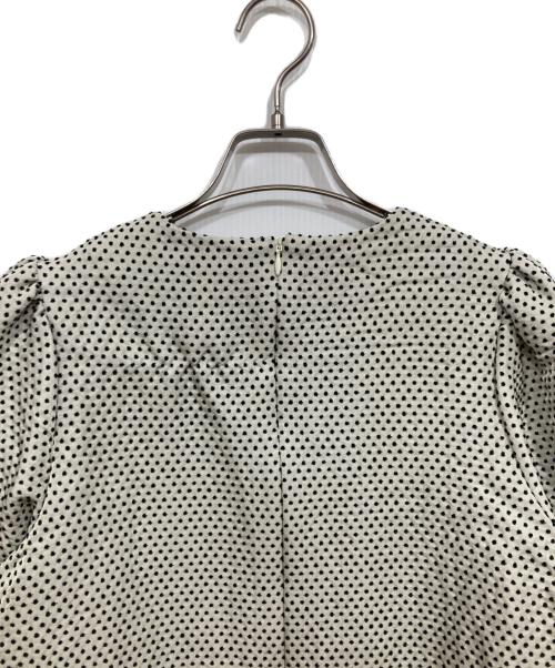 OHGA（オオガ）OHGA (オオガ) バルーン半袖ブラウス ホワイト×ブラック サイズ:Fの古着・服飾アイテム