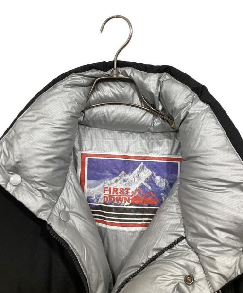 FIRST DOWN（ファーストダウン）FIRST DOWN (ファーストダウン) the apartment (ジ アパートメント) リバーシブルダウンジャケット / 2 FACE ARCTIC DOWN JACKET イエロー×シルバー サイズ:Lの古着・服飾アイテム