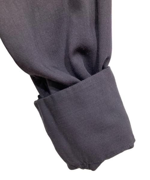 im MIYAKE DESIGN STUDIO（イッセイミヤケデザインスタジオ）im miyake design studio (イッセイミヤケデザインスタジオ) バイカラーシャツ グレー サイズ:Mの古着・服飾アイテム