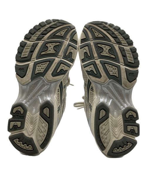 asics（アシックス）asics (アシックス) ローカットスニーカー ホワイト サイズ:23.5cmの古着・服飾アイテム