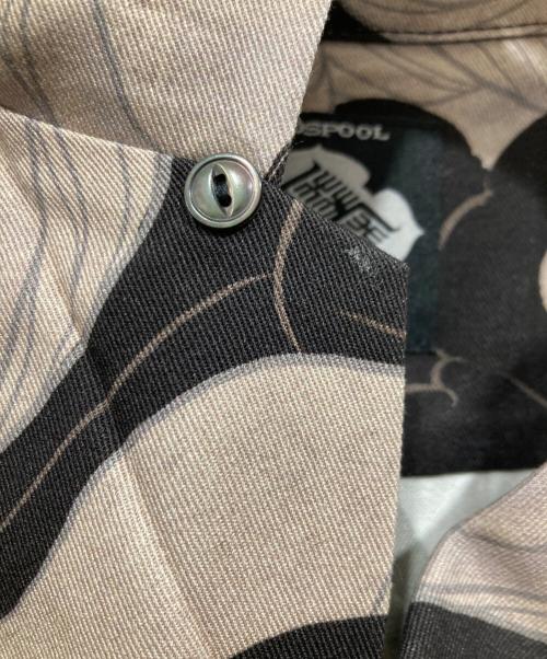 BUDSPOOL（バッズプール）BUDSPOOL (バッズプール) Gakkin (ガッキン) 浮蓮華 HAWAIIAN SHIRT ブラック×ベージュ サイズ:Mの古着・服飾アイテム