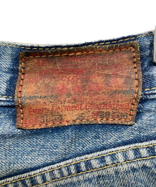 LEVI'S（リーバイス）LEVI'S (リーバイス) デニムパンツ/ボタン裏J22 ビックE 隠しリベット ブルー サイズ:W29の古着・服飾アイテム