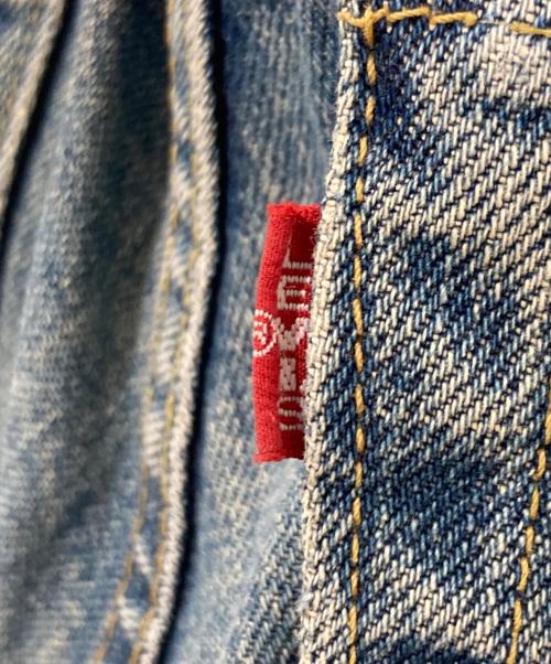 LEVI'S（リーバイス）LEVI'S (リーバイス) デニムパンツ/ボタン裏J22 ビックE 隠しリベット ブルー サイズ:W29の古着・服飾アイテム