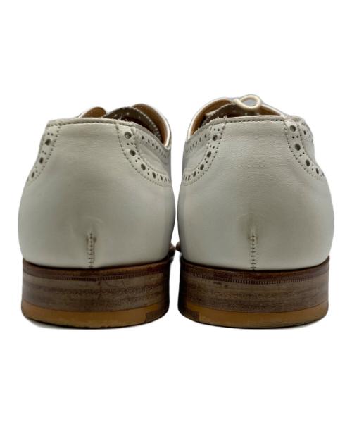 CHEANEY（チーニー）CHEANEY (チーニー) ウィングチップシューズ ホワイト×グレー サイズ:7 1/2の古着・服飾アイテム