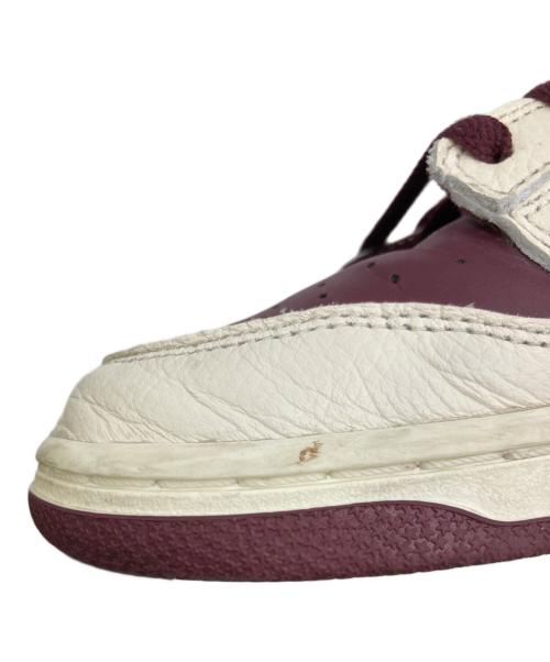 NIKE（ナイキ）NIKE (ナイキ) ローカットスニーカー ベージュ×ボルドー サイズ:27.5cmの古着・服飾アイテム