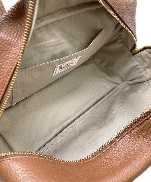 YOUNG & OLSEN The DRYGOODS STORE（ヤングアンドオルセン ザ ドライグッズストア）YOUNG & OLSEN The DRYGOODS STORE (ヤングアンドオルセン ザ ドライグッズストア) ボストンバッグ / EMBOSSED LEATHER STUDENT M ブラウンの古着・服飾アイテム