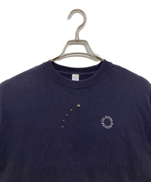 OLD FOLK HOUSE（オールドフォークハウス）OLD FOLK HOUSE (オールドフォークハウス) ロゴスタッズTシャツ / Circle Logo Studs T-shirt ネイビー サイズ:00の古着・服飾アイテム