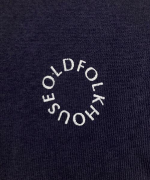 OLD FOLK HOUSE（オールドフォークハウス）OLD FOLK HOUSE (オールドフォークハウス) ロゴスタッズTシャツ / Circle Logo Studs T-shirt ネイビー サイズ:00の古着・服飾アイテム