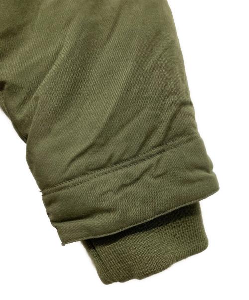 WHITE MOUNTAINEERING（ホワイトマウンテ二アニング）WHITE MOUNTAINEERING (ホワイトマウンテ二アニング) ダウンジャケット グリーンの古着・服飾アイテム