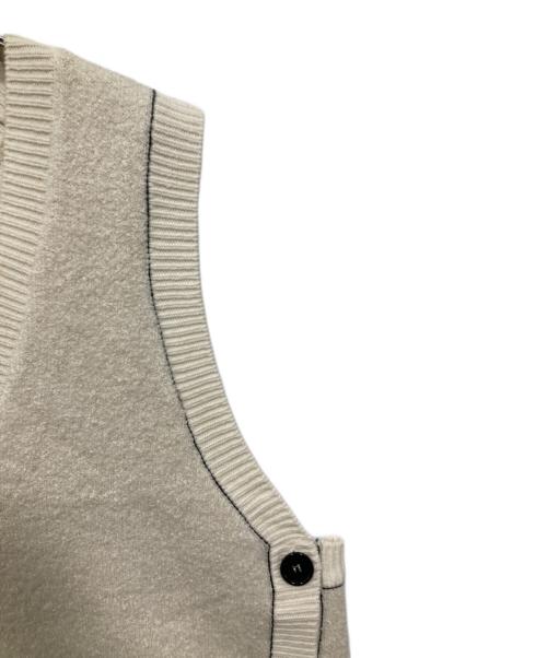 machatt（マチャット）machatt (マチャット) サイドボタンニットベスト ホワイト サイズ:Freeの古着・服飾アイテム