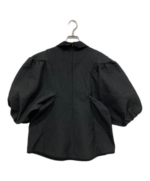 machatt（マチャット）machatt (マチャット) キルティングプルオーバー ブラック サイズ:freeの古着・服飾アイテム