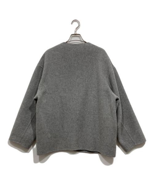 23区（ニジュウサンク）23区 (ニジュウサンク) ノーカラーリバージャケット グレー サイズ:38の古着・服飾アイテム