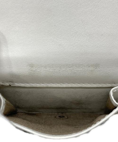 JIMMY CHOO（ジミーチュウ）JIMMY CHOO (ジミーチュウ) 3つ折り財布 ホワイトの古着・服飾アイテム