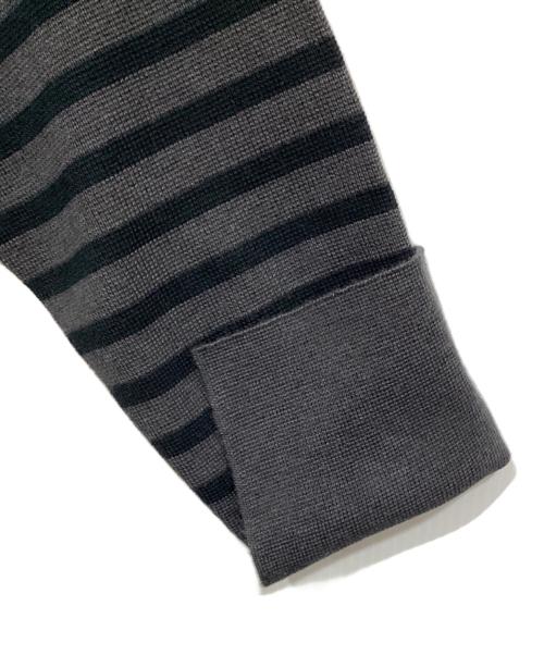 自由区（ジユウク）自由区 (ジユウク) ウールミラノボーダー ニット グレー サイズ:38の古着・服飾アイテム