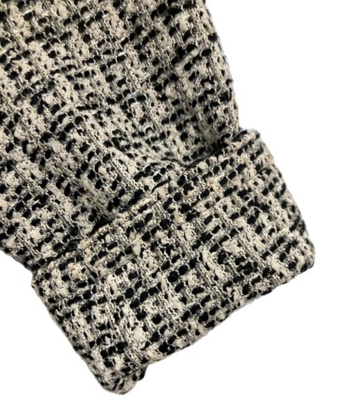 自由区（ジユウク）自由区 (ジユウク) ノーカラーツイードジャケット ベージュ×ブラック サイズ:48の古着・服飾アイテム