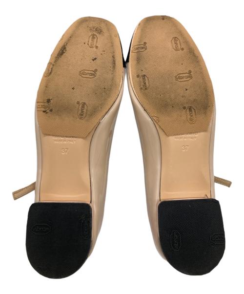 MIU MIU（ミュウミュウ）MIU MIU (ミュウミュウ) ストラップパンプス ベージュ サイズ:37の古着・服飾アイテム