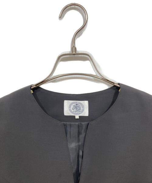 J.PRESS（ジェイプレス）J.PRESS (ジェイプレス) ベストセットアップ グレー サイズ:ベスト　F / パンツ　9の古着・服飾アイテム