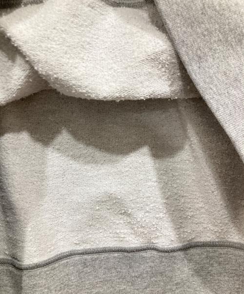 SUPREME（シュプリーム）Supreme (シュプリーム) Cutout Logo Crewneck グレー サイズ:XLの古着・服飾アイテム