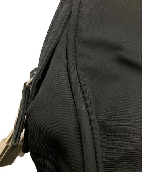 PRADA（プラダ）PRADA (プラダ) ナイロンハンドバッグ ブラックの古着・服飾アイテム