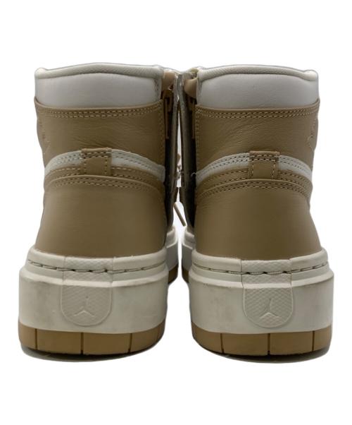 NIKE（ナイキ）NIKE (ナイキ) ハイカットスニーカー / Women's Air Jordan 1 High Elevate ホワイト×ベージュ / Vachetta Tan サイズ:23.5cmの古着・服飾アイテム