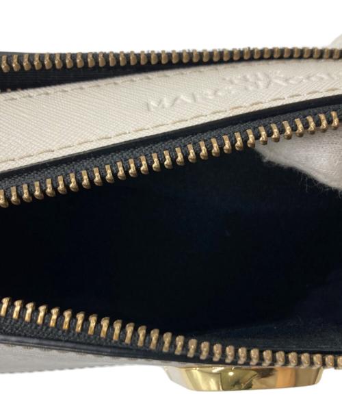 MARC JACOBS（マークジェイコブズ）MARC JACOBS (マークジェイコブズ) スナップショット / ショルダーバッグ ベージュの古着・服飾アイテム