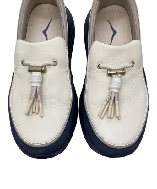HOKA（ホカ）HOKA (ホカ) ローカットシューズ/ U SPEED LOAFER アイボリー×ネイビー サイズ:26㎝の古着・服飾アイテム