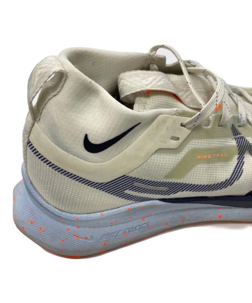 NIKE（ナイキ）NIKE (ナイキ) REACT PEGASUS TRAIL 4 GTX アイボリー サイズ:6の古着・服飾アイテム