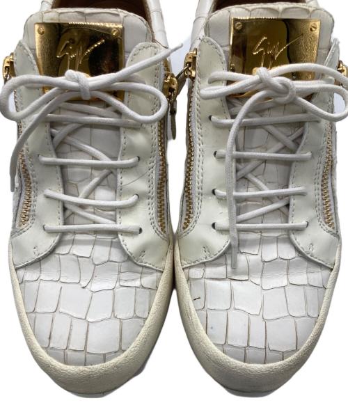 GIUSEPPE ZANOTTI（ジュゼッペザノッティ）GIUSEPPE ZANOTTI (ジュゼッペザノッティ) 型押しローカットスニーカー ホワイト サイズ:25.5㎝の古着・服飾アイテム