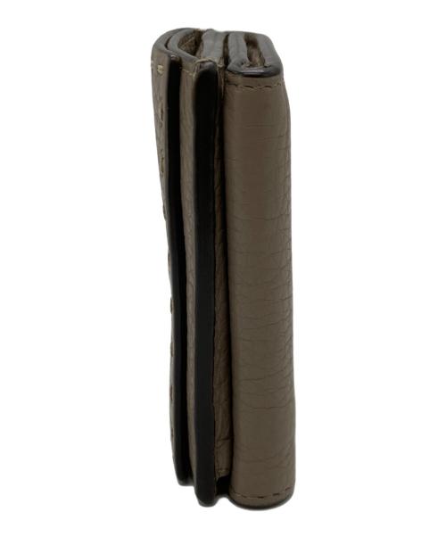 FENDI（フェンディ）FENDI (フェンディ) 3つ折り財布 ベージュの古着・服飾アイテム