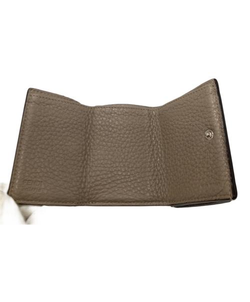 FENDI（フェンディ）FENDI (フェンディ) 3つ折り財布 ベージュの古着・服飾アイテム