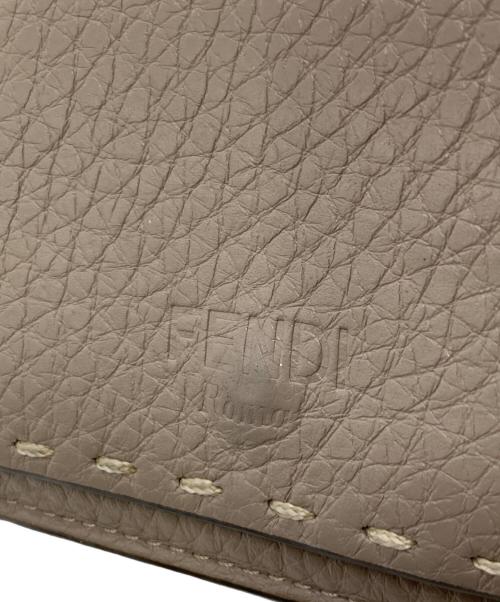 FENDI（フェンディ）FENDI (フェンディ) 3つ折り財布 ベージュの古着・服飾アイテム