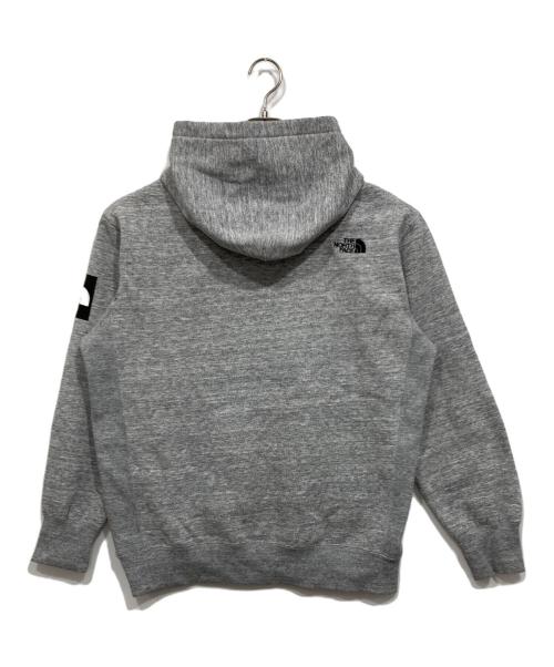 THE NORTH FACE（ザ ノース フェイス）THE NORTH FACE (ザ ノース フェイス) スクエアロゴ プルオーバーパーカー グレー サイズ:XLの古着・服飾アイテム