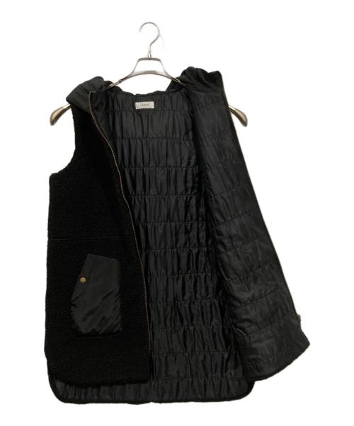 LA SUD ACTIVE（ラシュッドアクティブ）LA SUD ACTIVE (ラシュッドアクティブ) フーデッドボアベスト ブラック サイズ:9号の古着・服飾アイテム