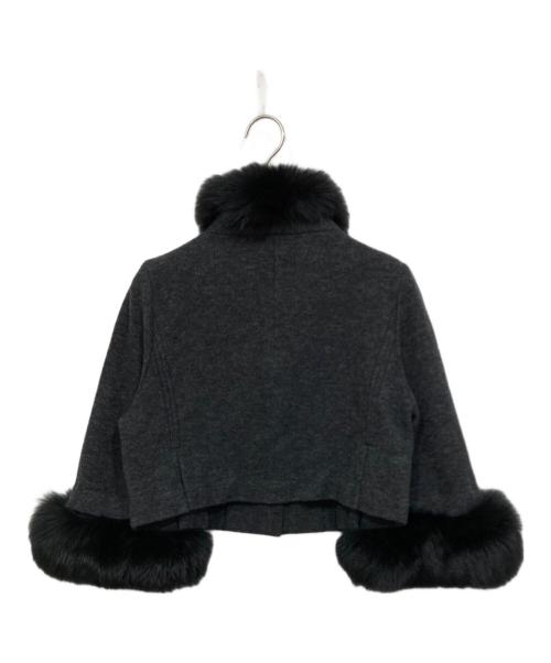 TO BE CHIC（トゥービーシック）TO BE CHIC (トゥービーシック) 袖フォックスファーショートジャケット グレー サイズ:サイズ表記なしの古着・服飾アイテム