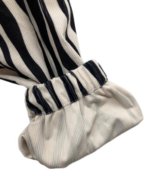 CAPTAINS HELM（キャプテンズヘルム）CAPTAINS HELM (キャプテンズヘルム) ゼブラ柄プルオーバーパーカー / CORDUROY MIL HOODIE ブラック×ホワイト サイズ:LLの古着・服飾アイテム